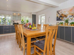12 person holiday home in B rkop